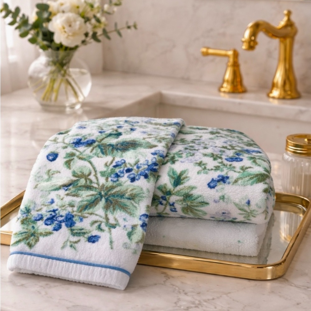 Vintage Laura Ashley Floral Blue & Green Cotton Towel Set U.S.A. EUC